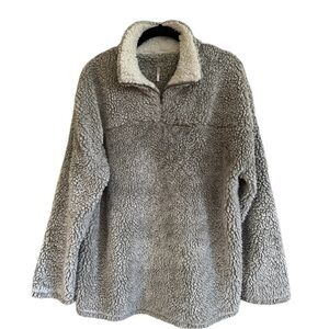 WOMENS, GREY SHERPA PULLOVER WITH ZIP NECK FRONT. ROUNDED BOTTOM. SIZE XL